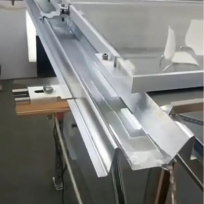 İyi bir fiyat. Özelleştirilebilir Güneş Paneli Montaj Kanalı Anodize Güneş Strut Kanalı çevrimiçi